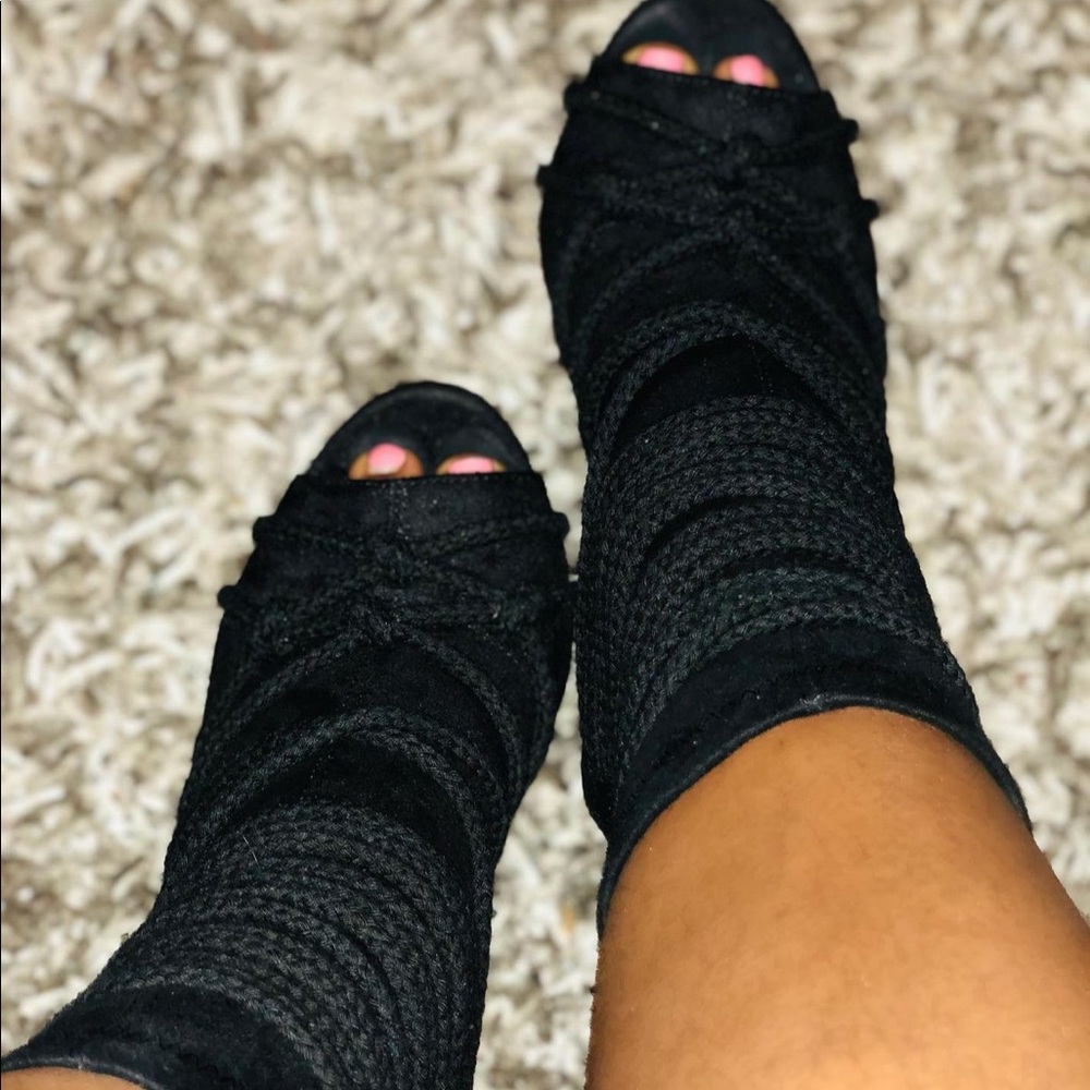 Brand new booties (4 inch heel)